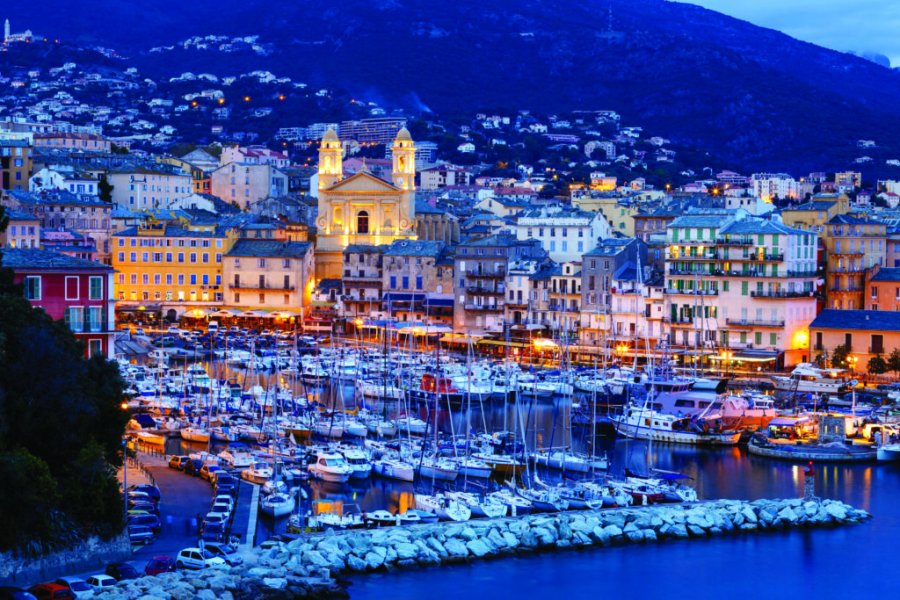La Corse en voiture, découverte de l’île de Beauté au volant