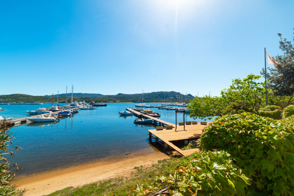 Port de Cannigione en Sardaigne