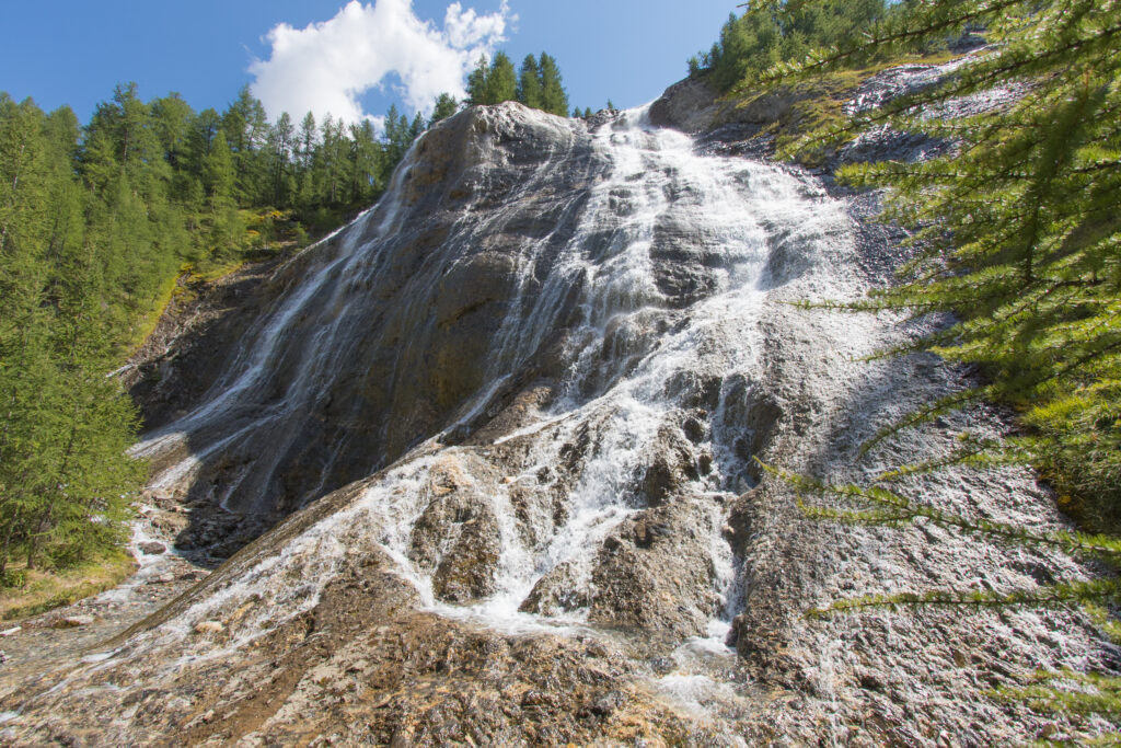 Cascade sous le gouille de Salin à Tignes