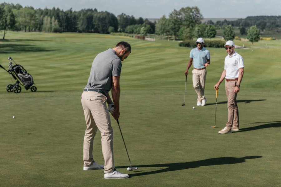 Golf : le guide complet pour jouer avec style