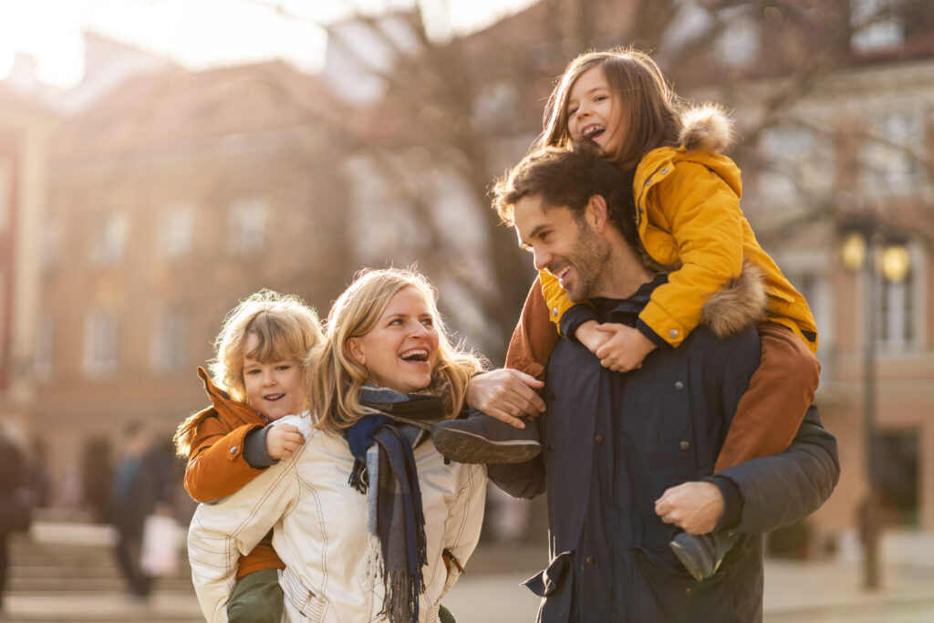 Famille en visite