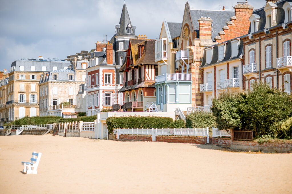 Côte et plage de Trouville-sur-mer
Plages accessibles PMR en Normandie