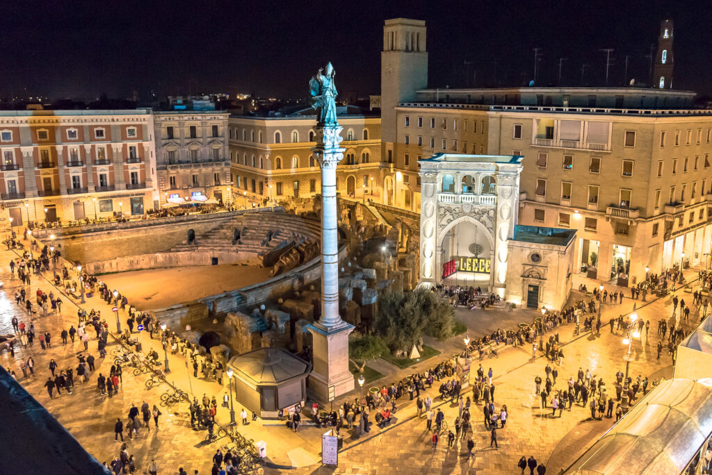 Piazza S. Oronzo, Lecce