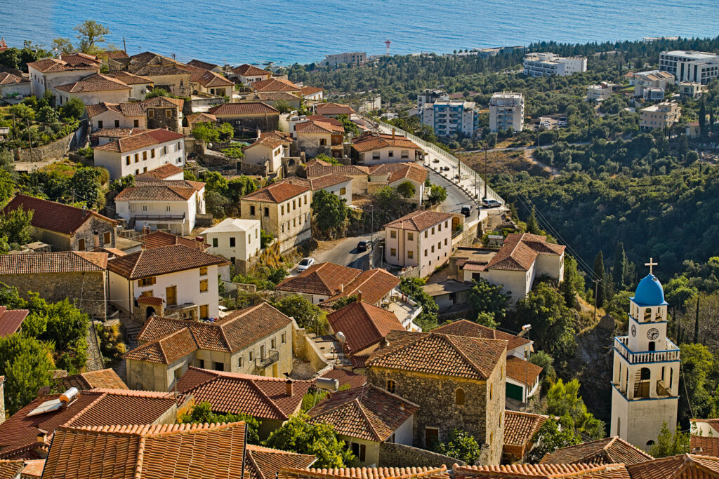 Vue sur Dhermi - Albanie