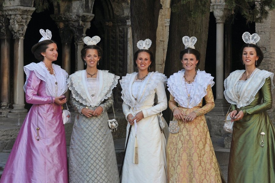 La Fête du Costume à Arles