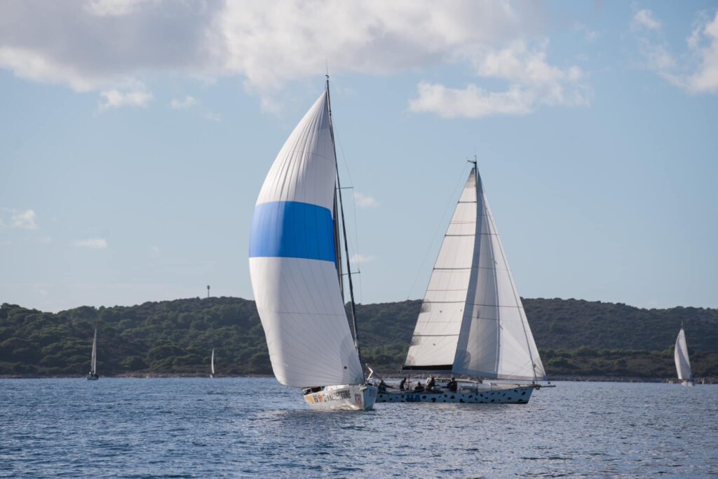 Navigation devant les îles Pakleni