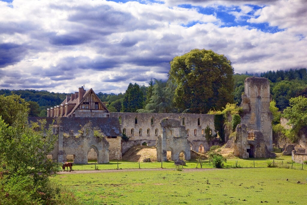 L'abbaye de Mortemer