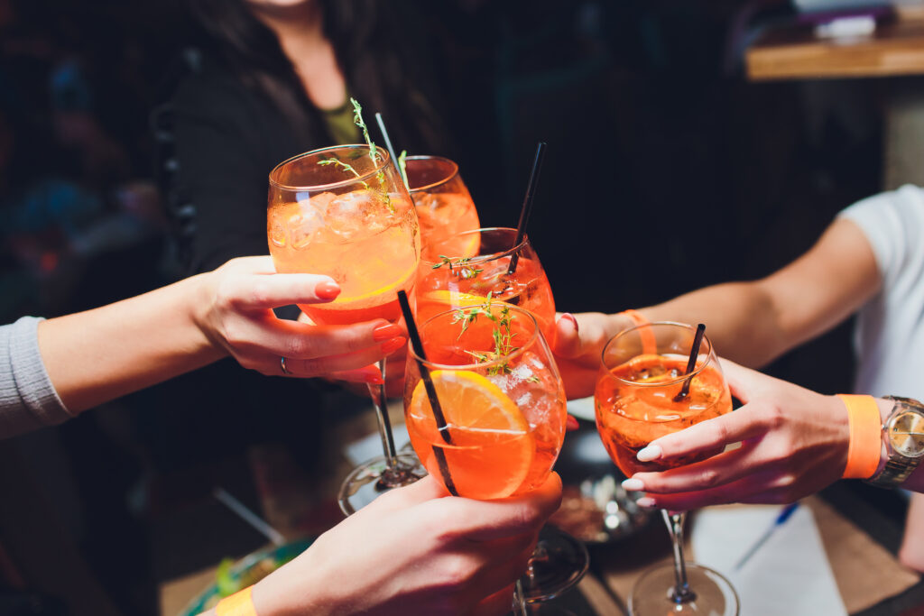 Verre entre amis