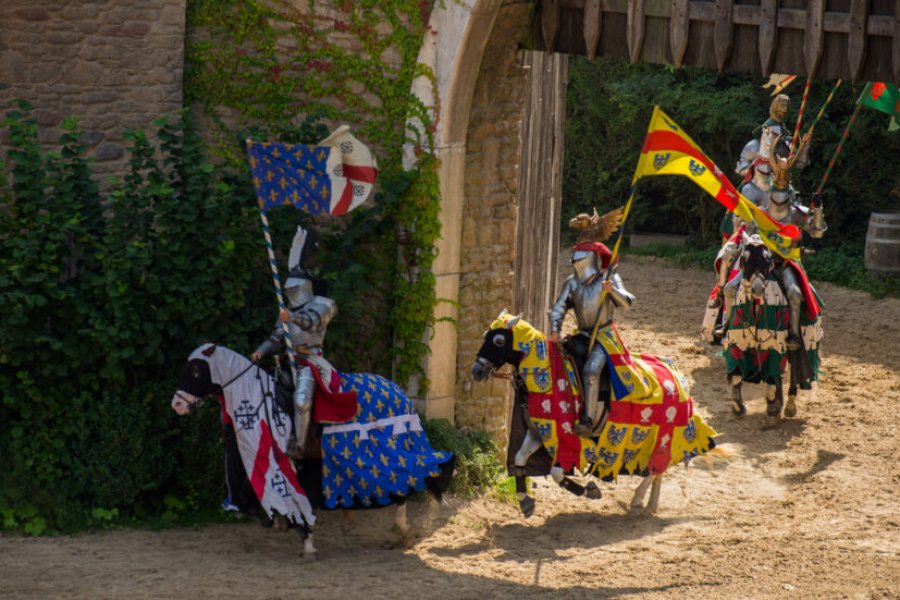 Accessibilité PMR au Puy du Fou : informations et conseils
