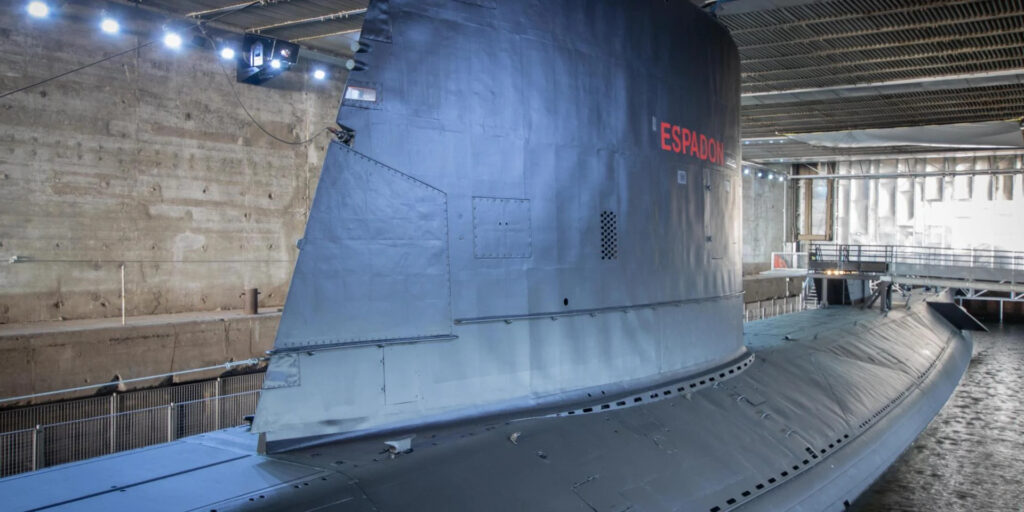 L'Espadon, l'unique sous-marin à flot présenté en France