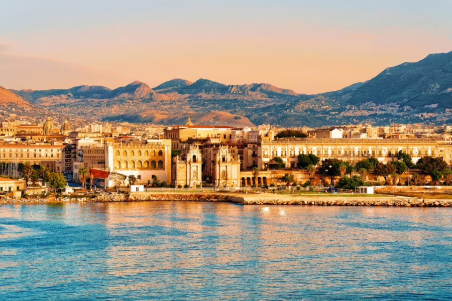 ¿Cómo llegar a Sicilia sin volar? Itinerario en 2025