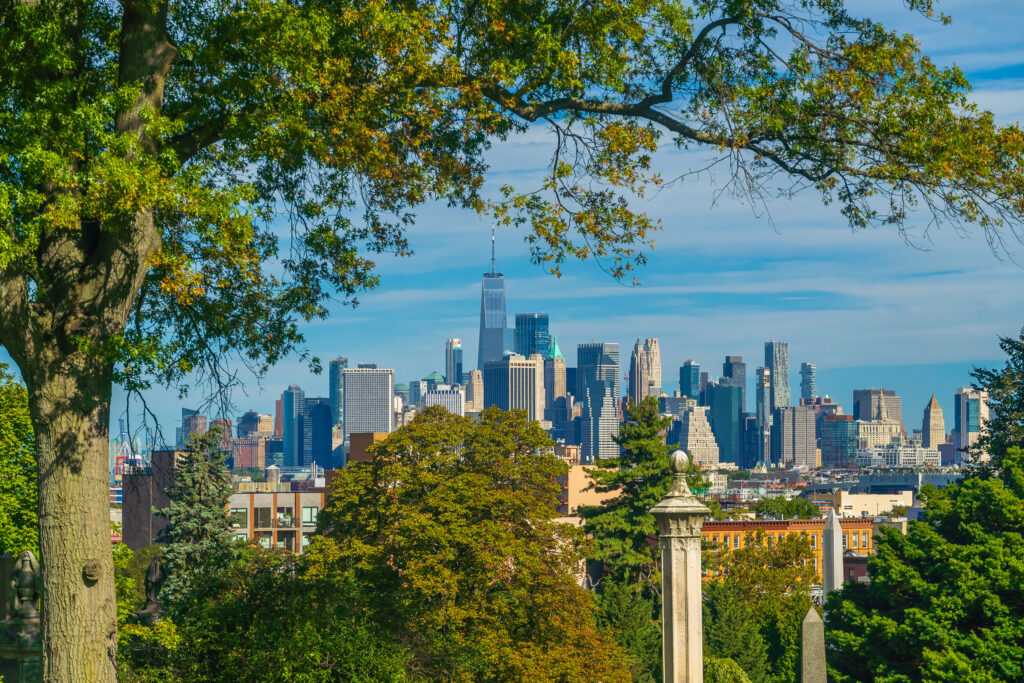 Vue sur Manhattan depuis le cimetière de Green Wood 