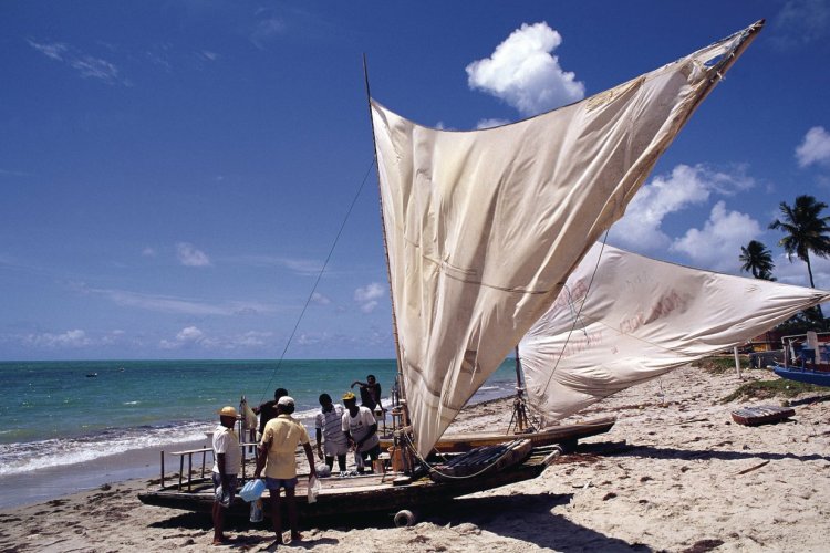 Bateaux sur la plage d'Itamaraca. - © Author's Image