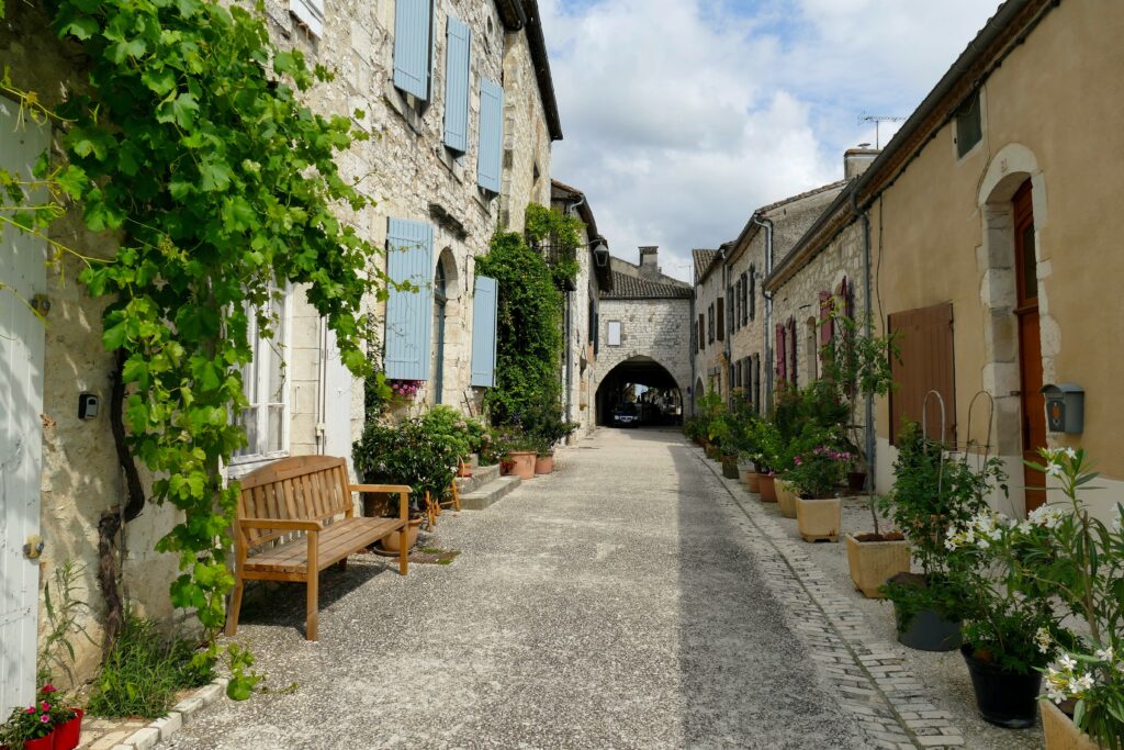 Une rue de la bastide de Monflanquin