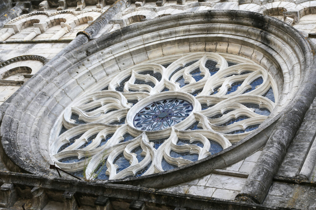 Rosace de l'église Saint-Léger