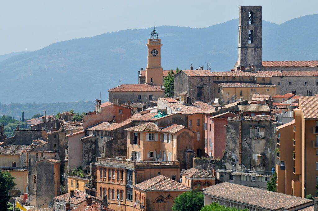 Notre-Dame du Puy et ville de Grasse