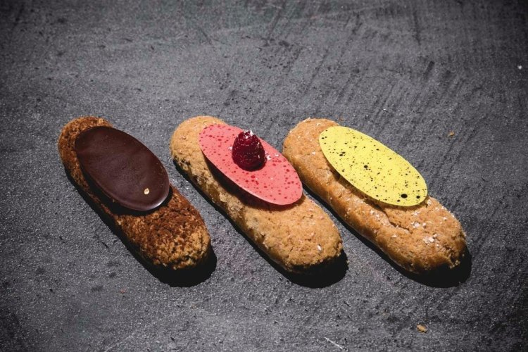 - © Pâtisserie EUGÈNE