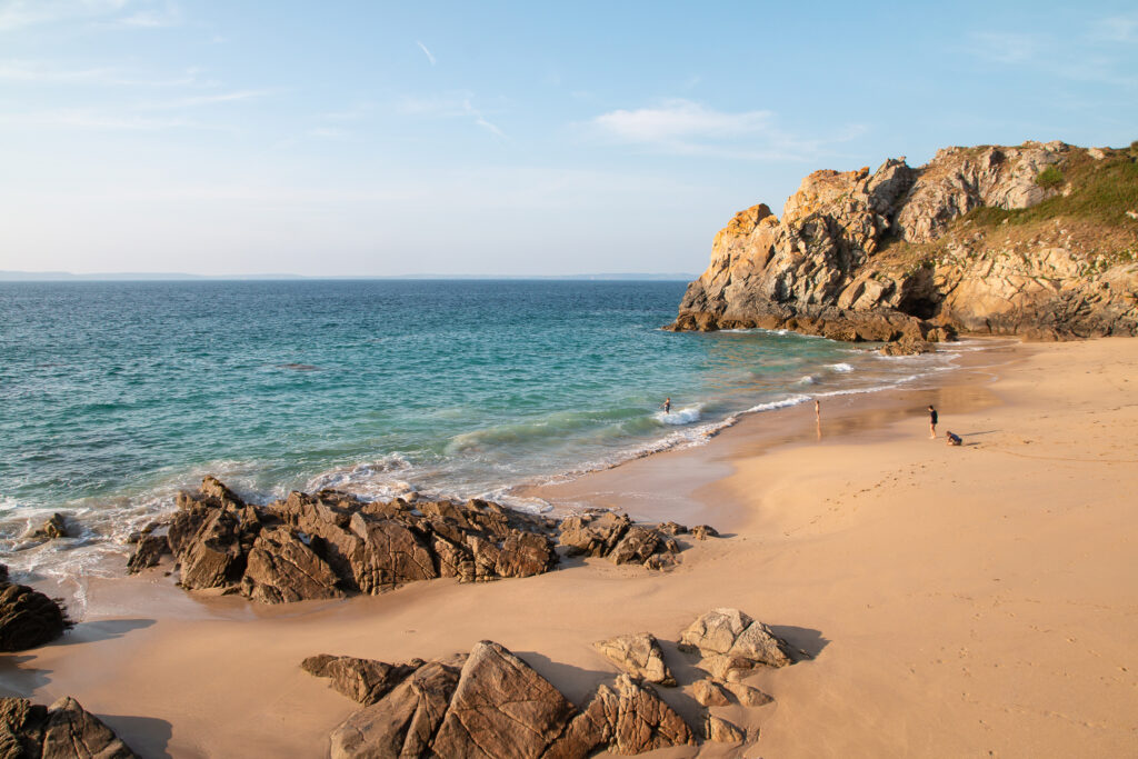Plage de Pors-Péron - plages secrètes surtourisme Bretagne