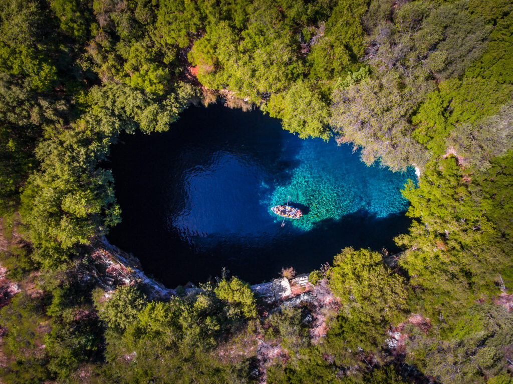 Melissani Cave vue du ciel - que faire îles ioniennes
