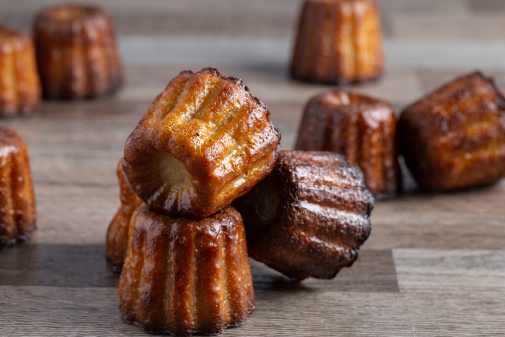 Cannelés bordelais