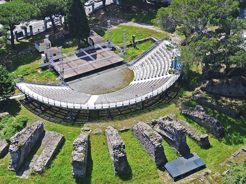 Que faire à Fréjus ? Aller voir les vestiges du théâtre romain