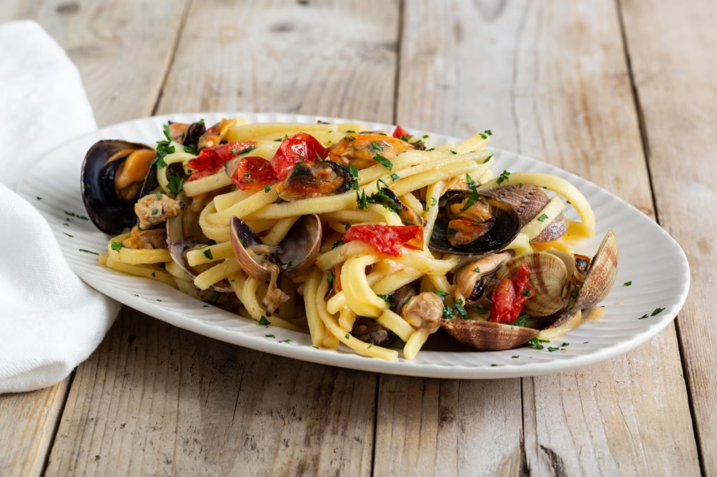 Plat de scialatielli ai frutti di mare