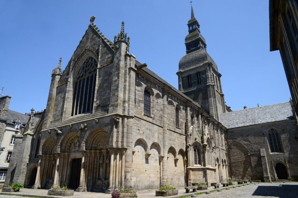 Basilique Saint-Sauveur à Dinan en Bretagne 