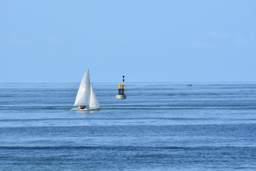 Voilier au large de l'île d'Yeu