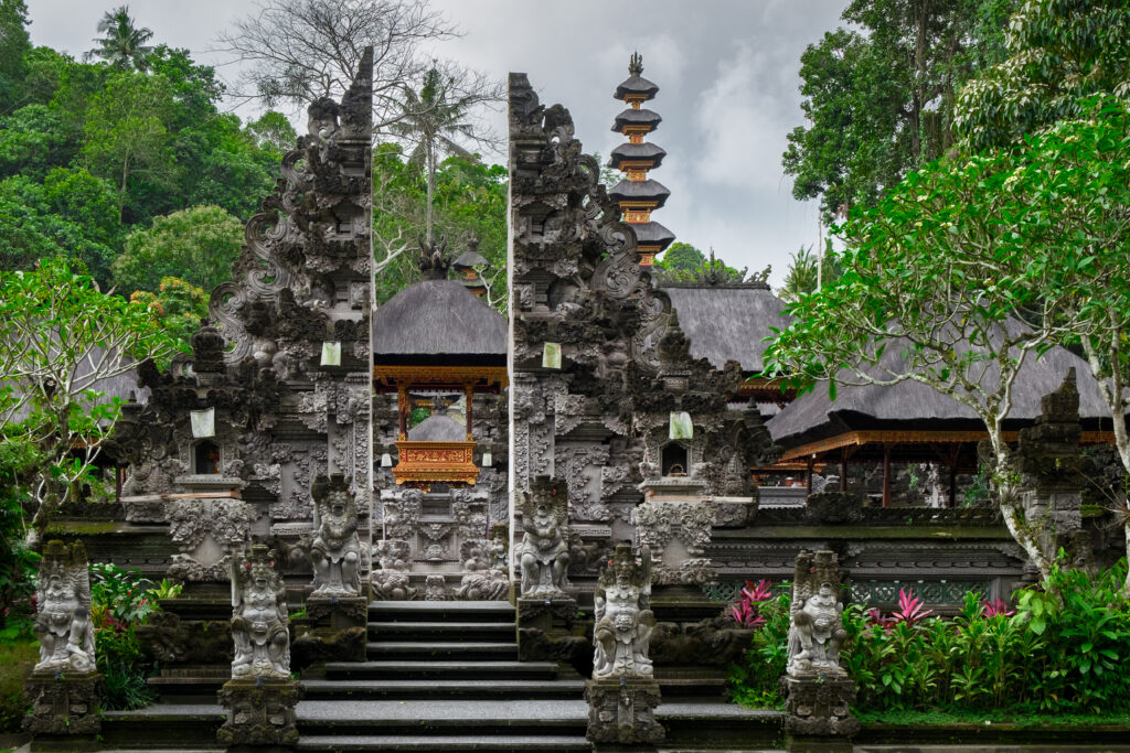 Pura Gunung Lebah