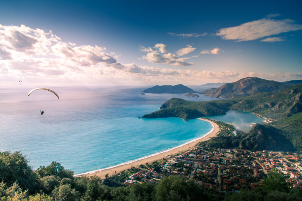 Où partir faire du parapente ? Dans la région d’Ölüdeniz, sur la côte turquoise