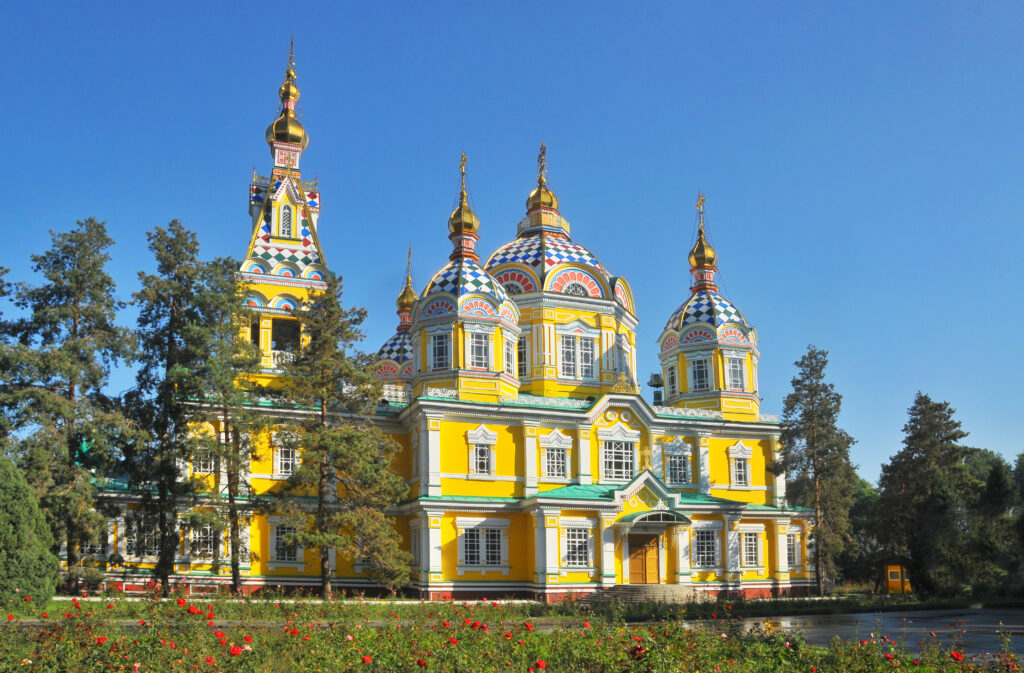 Que faire au Kazakhstan ? Voir la cathédrale de l'Ascension à Almaty
