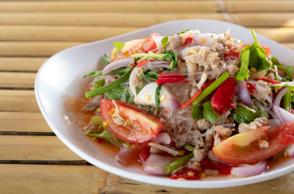Salade vermicelles, une spécialités culinaires thailandaise  