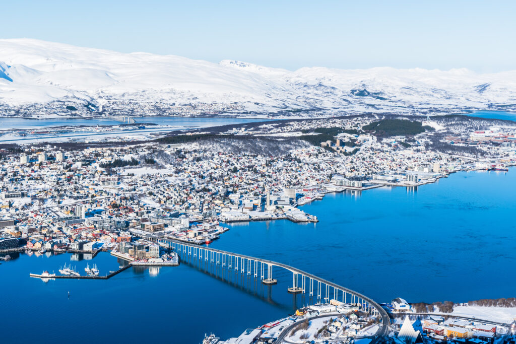Vue depuis la montagne Storsteinen