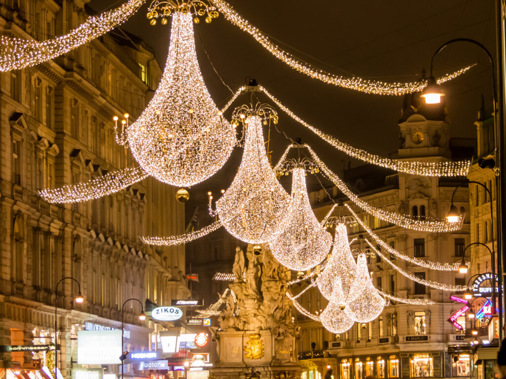 Rue illuminée de Vienne 