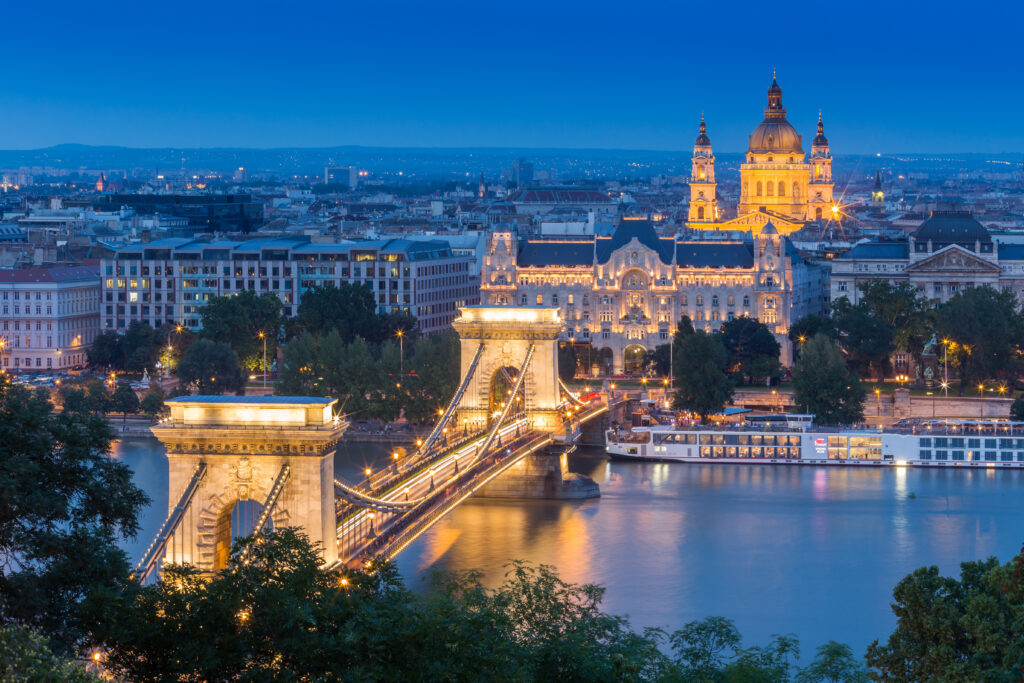 Vue sur le Danube à Budapest