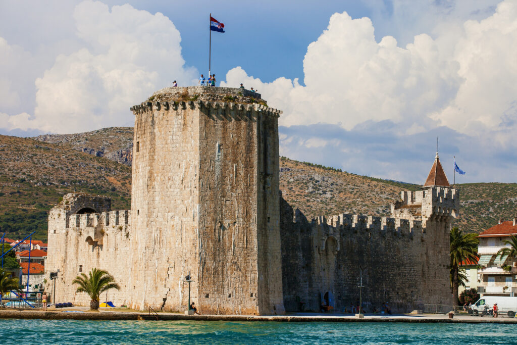La forteresse de Kamerlengo, à faire à Trogir