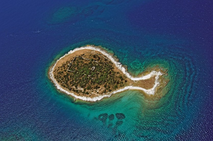 - © ONT Croatie - Renco Kosinožić