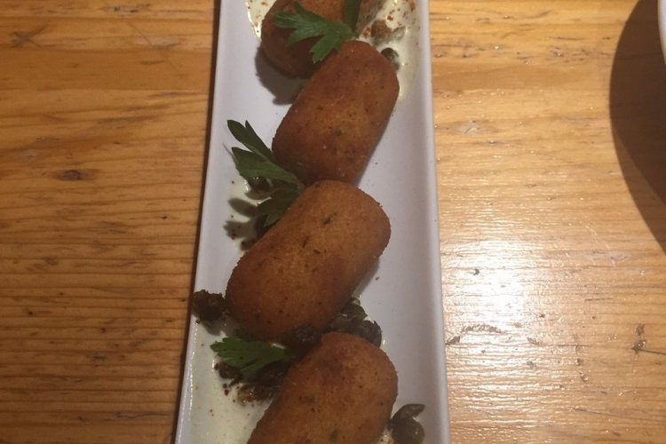 croquettes de morue à la mousse légère de sauce tartare - © Saliha HADJ-DJILANI