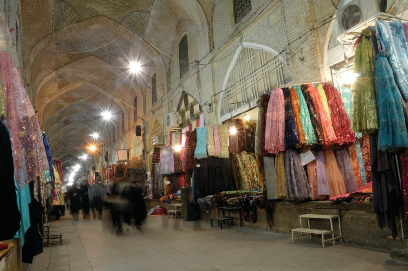Dans le bazar de Chiraz. - © Tunart - iStockphoto
