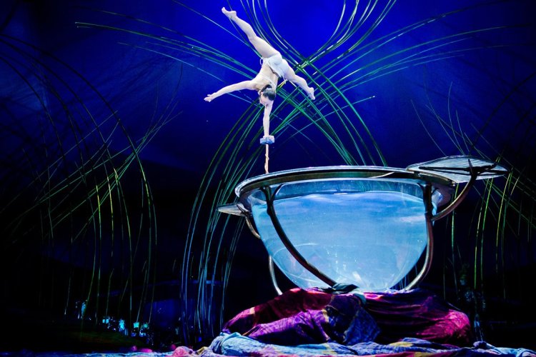 - © Cirque du Soleil