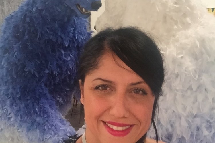Selfie avec 2 ours à plumes-Art Basel-Miami Beach Convention Center - © Saliha HADJ-DJILANI