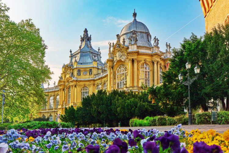 Le château de Vajdahunyad - © Brian Kinney - Shutterstock.com