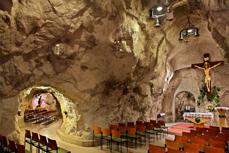 Eglise troglodyte Notre-Dame-des-Hongrois - © Heracles Kritikos