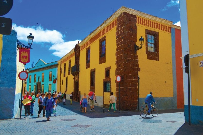 Les belles bâtisses colorées de San Cristóbal de La Laguna. - © Carine KREB