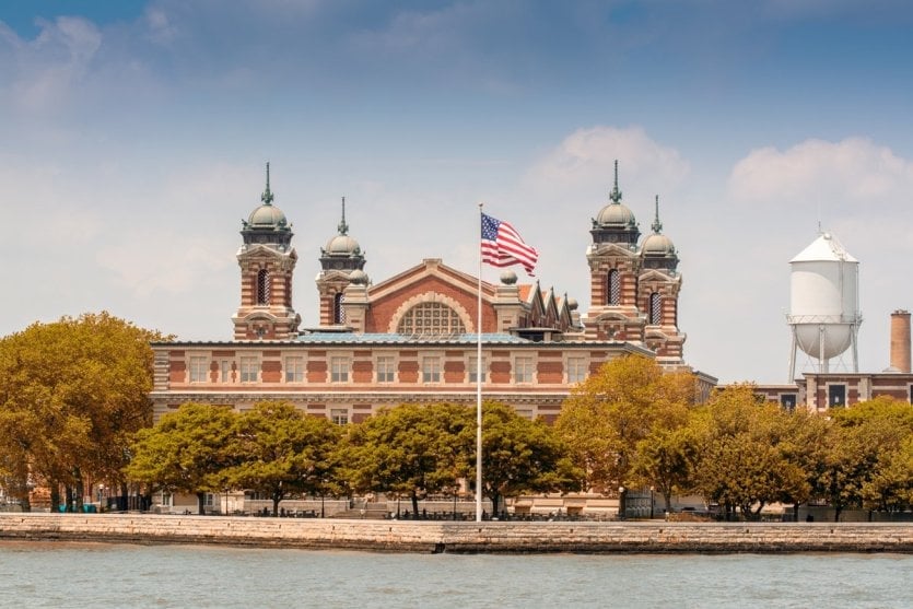 Ellis Island © pisaphotography - Shutterstock.com
