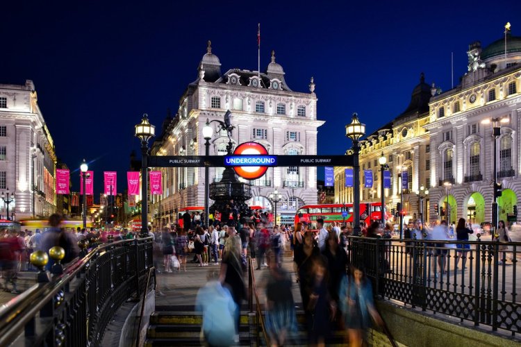 Piccadilly Circus - © andreyspb21 - Shutterstock.com