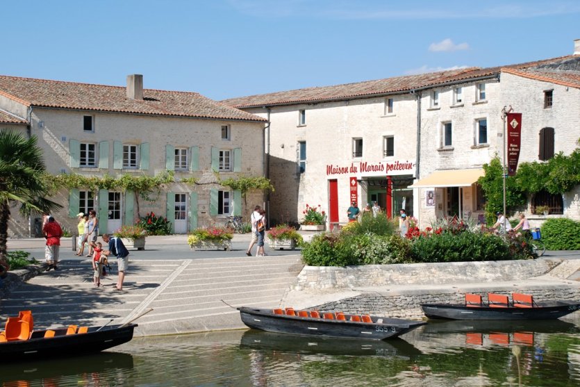 - © PNR Marais Poitevin