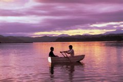 Crépuscule dans la baie de Knysna (© South African Tourism)