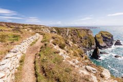 Les falaises à proximité de Holyhead