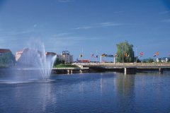 Jet d'eau sur le Cher - Montluçon (© PHOVOIR)